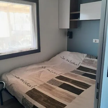 캠프장 Mobil-home Oliviers 1